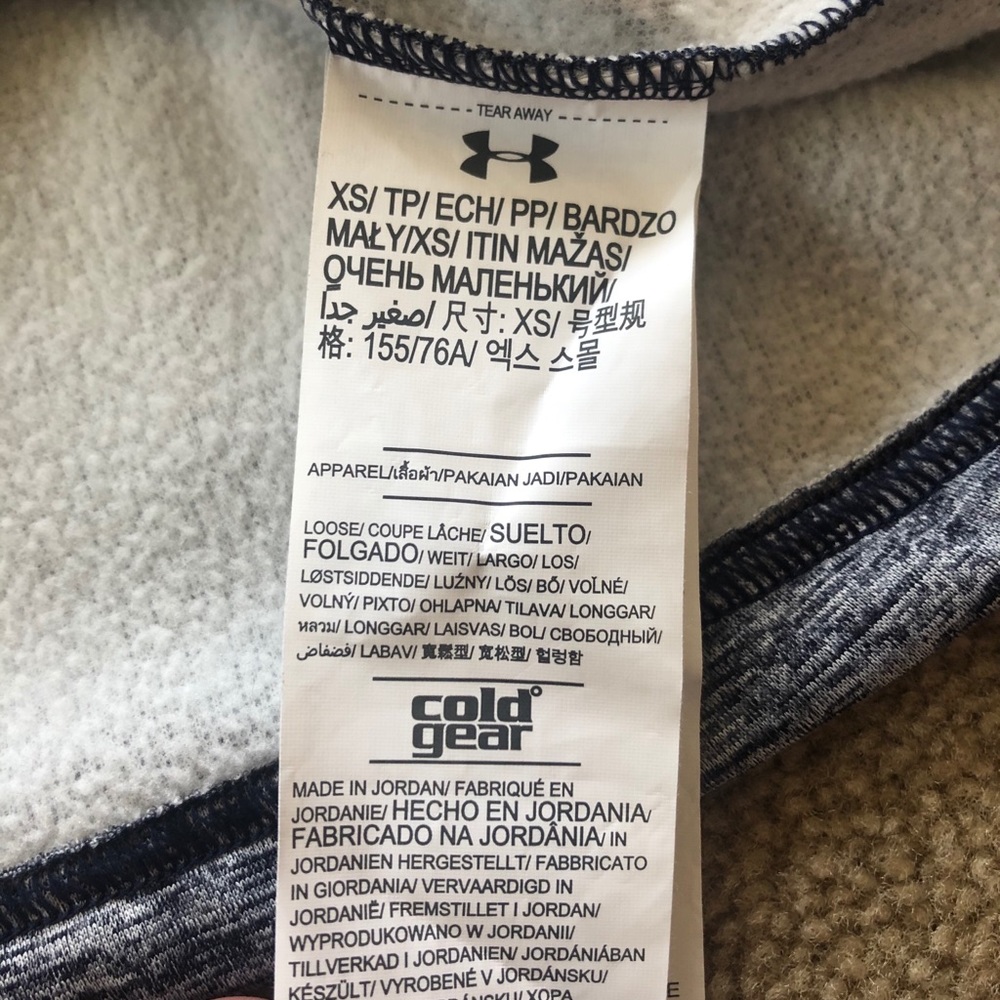 Woman’s Under Armour Coldgear Storm Hoodie - Picture 4 of 5